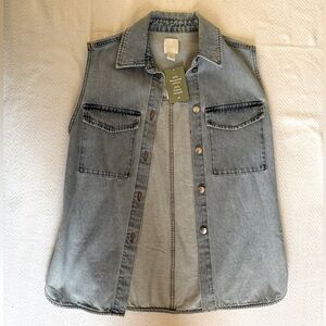 Women’s oversized denim vest